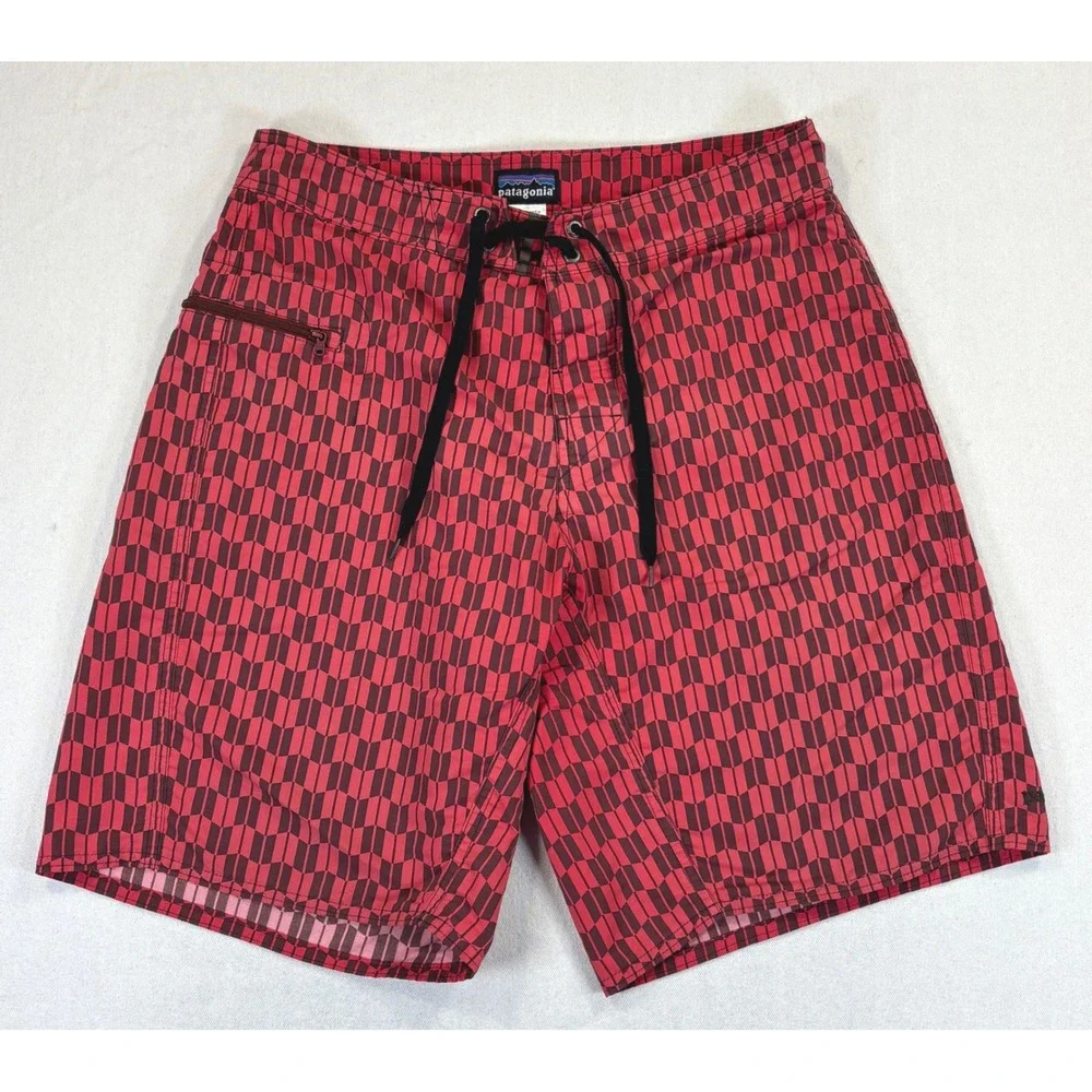 Patagonia Mens 30 Board Shorts Red Black Geometric Chevron Swim Trunks Nylon